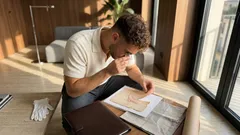 Un foglio minuscolo attribuito a Michelangelo supera i 23 milioni in asta: perché ha fatto così discutere