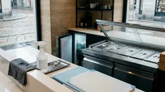 Sushi e pesce crudo: l’errore più comune (anche nei locali “famosi”) e cosa controllare prima di ordinare